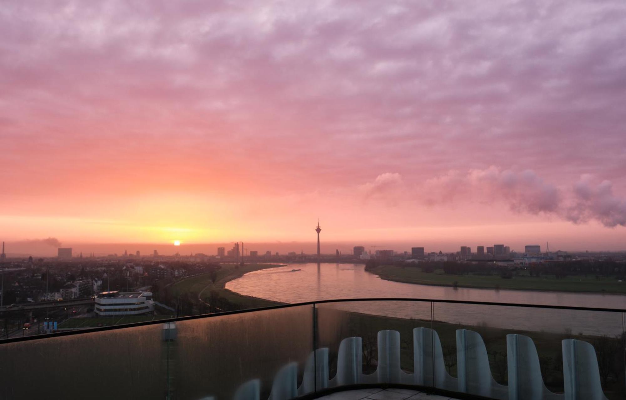 The Zipper Hotel Und Apartments Düsseldorf Esterno foto